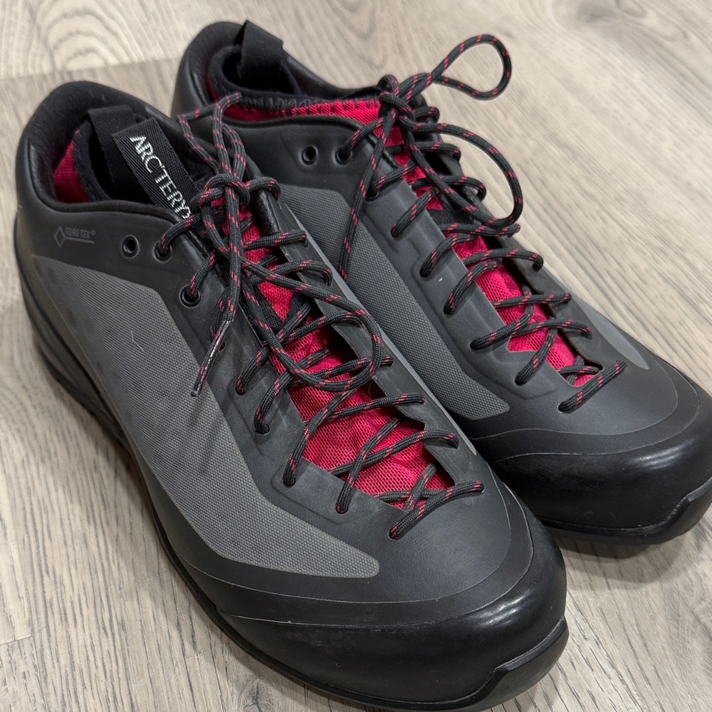 Arc'teryx Black & Red Low-Profile Women's Trail Sneakers